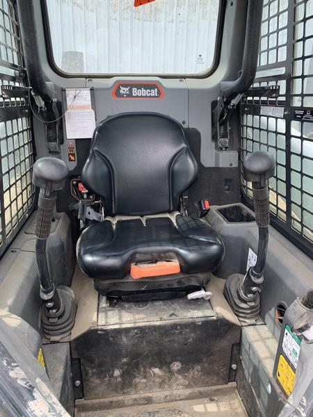 RNT-014 Bobcat Track Loader w/ bucket Enclosed Cab Rental