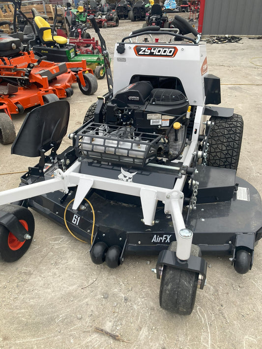 RNT-001 Bobcat ZS4061 S/N 999400401294 Stand-On 61 Inch mower