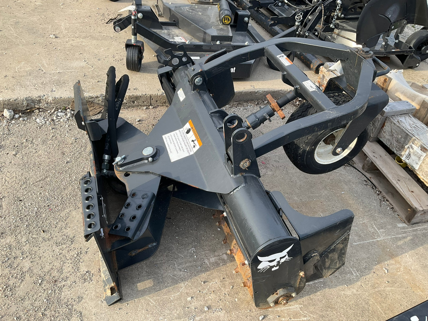 RNT-009 Bobcat MT 48" Harley rake